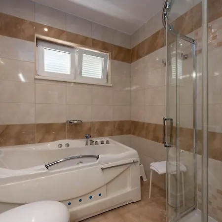 فيلة Sveti Petar - With Heated Pool And Outdoor Jacuzzi
