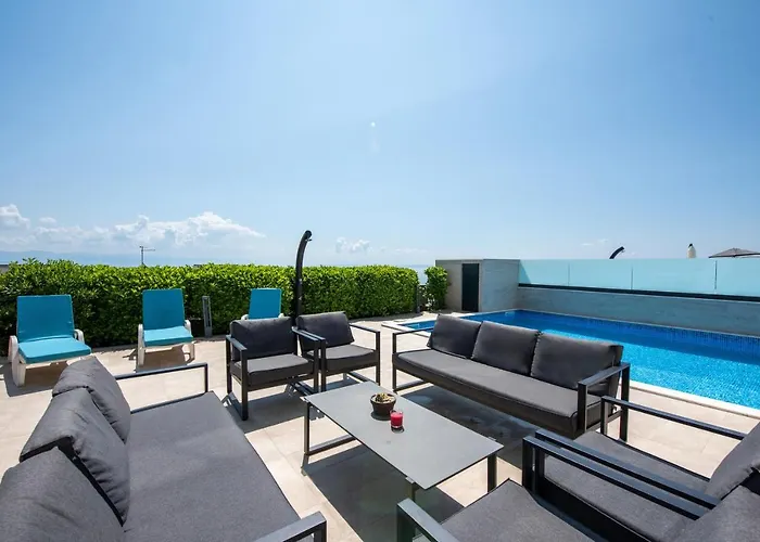 Sveti Petar - With Heated Pool And Outdoor Jacuzzi * 오파티아