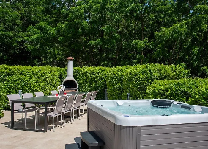 빌라 Sveti Petar - With Heated Pool And Outdoor Jacuzzi