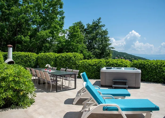 Sveti Petar - With Heated Pool And Outdoor Jacuzzi 빌라
