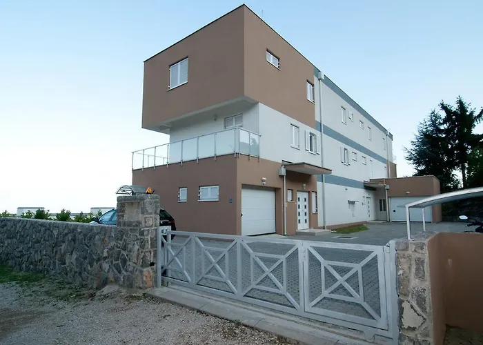 Sveti Petar - With Heated Pool And Outdoor Jacuzzi 빌라 오파티아