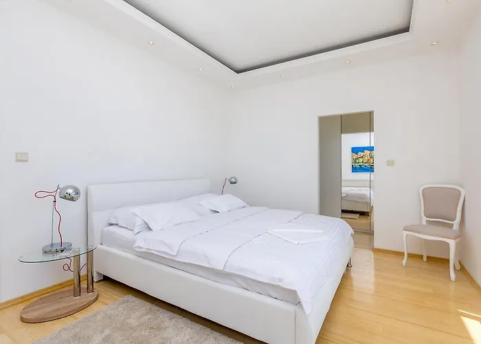 빌라 Sveti Petar - With Heated Pool And Outdoor Jacuzzi *